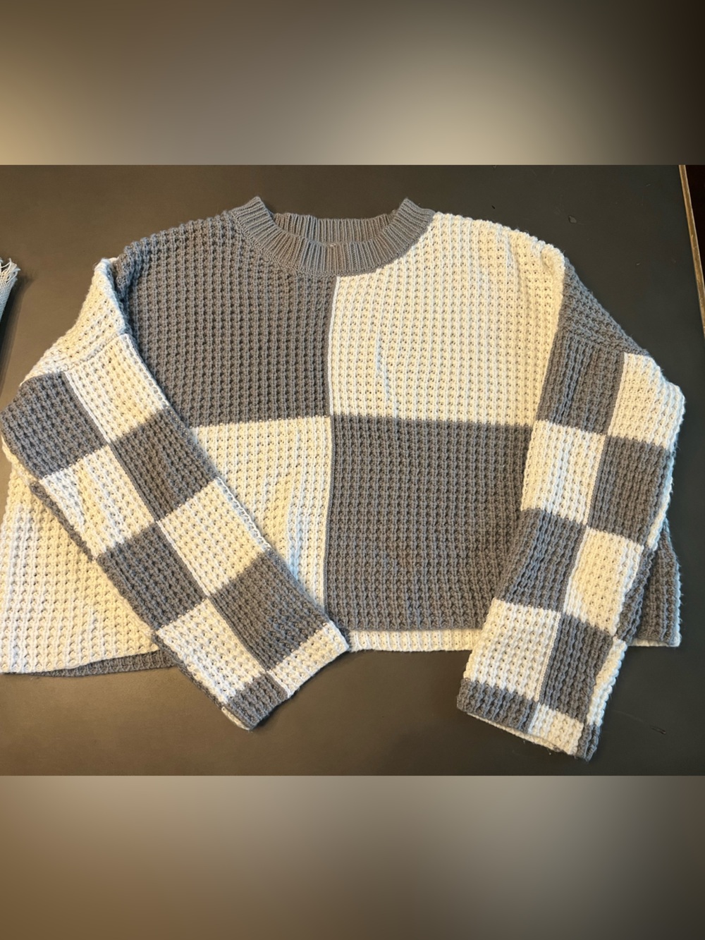 moon & madison Gray and Cream color block Waffle-Knit Crewneck Sweater